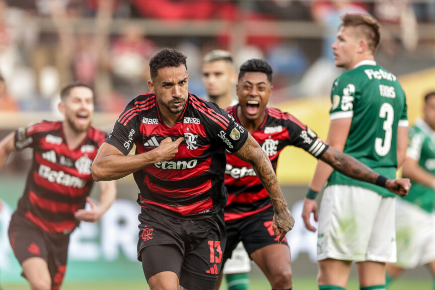 Danilo comemora o unico gol da final
