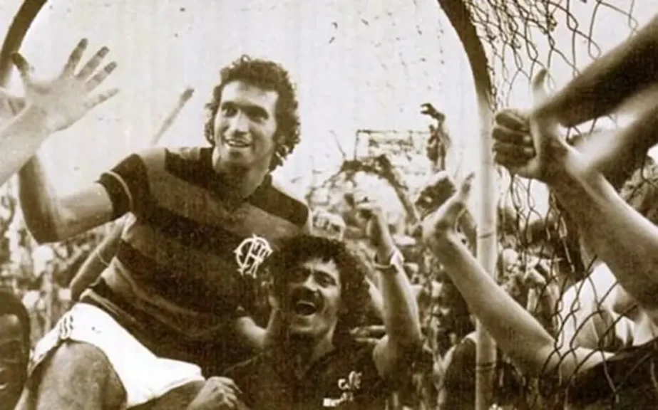 Gol de Rondinelli em 1978
camisa 3, marcou o gol que deu ao Flamengo o título do Carioca de 78 sobre o Vasco