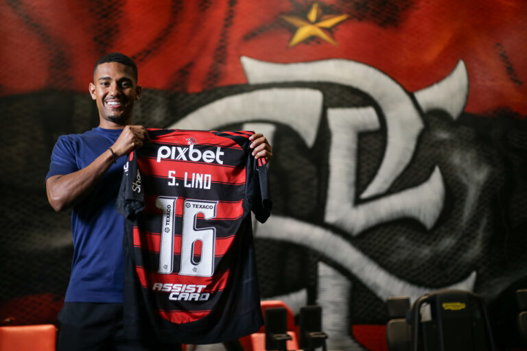 Samuel lino é a maior contratação da historia do Flamengo até 2025