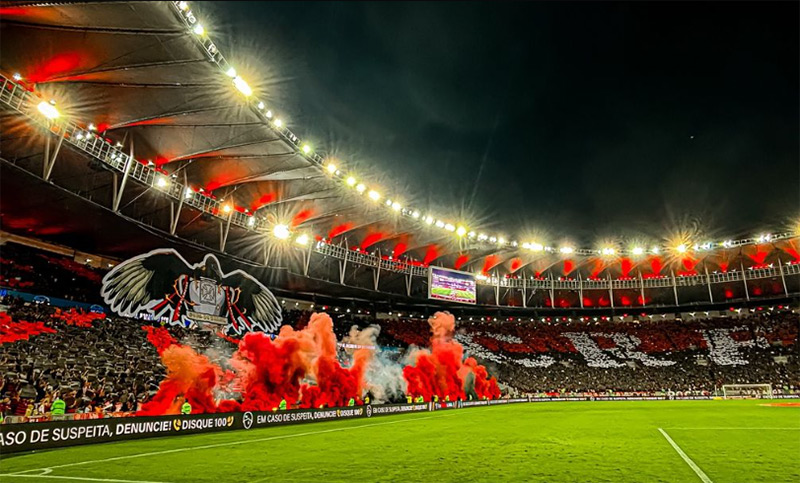 Torcida do Flamengo mosaico Maracanã gestão licitação estádio