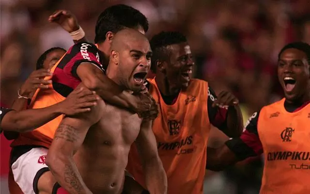 Adriano Imperador no Flamengo em 2009: A Redenção e o Hexa